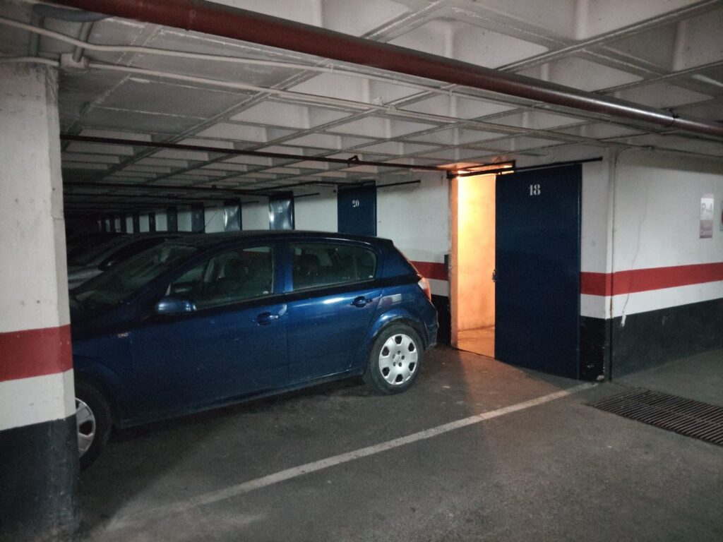 1429427268
