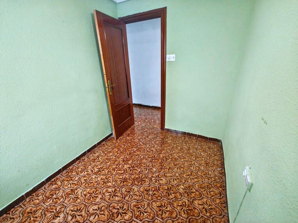 1446265745